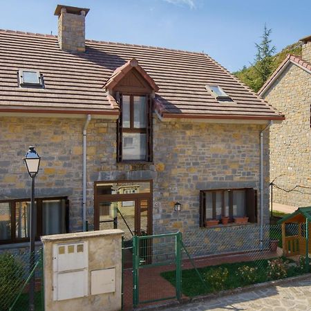 Casa Con Jardin En Hecho 빌라 외부 사진