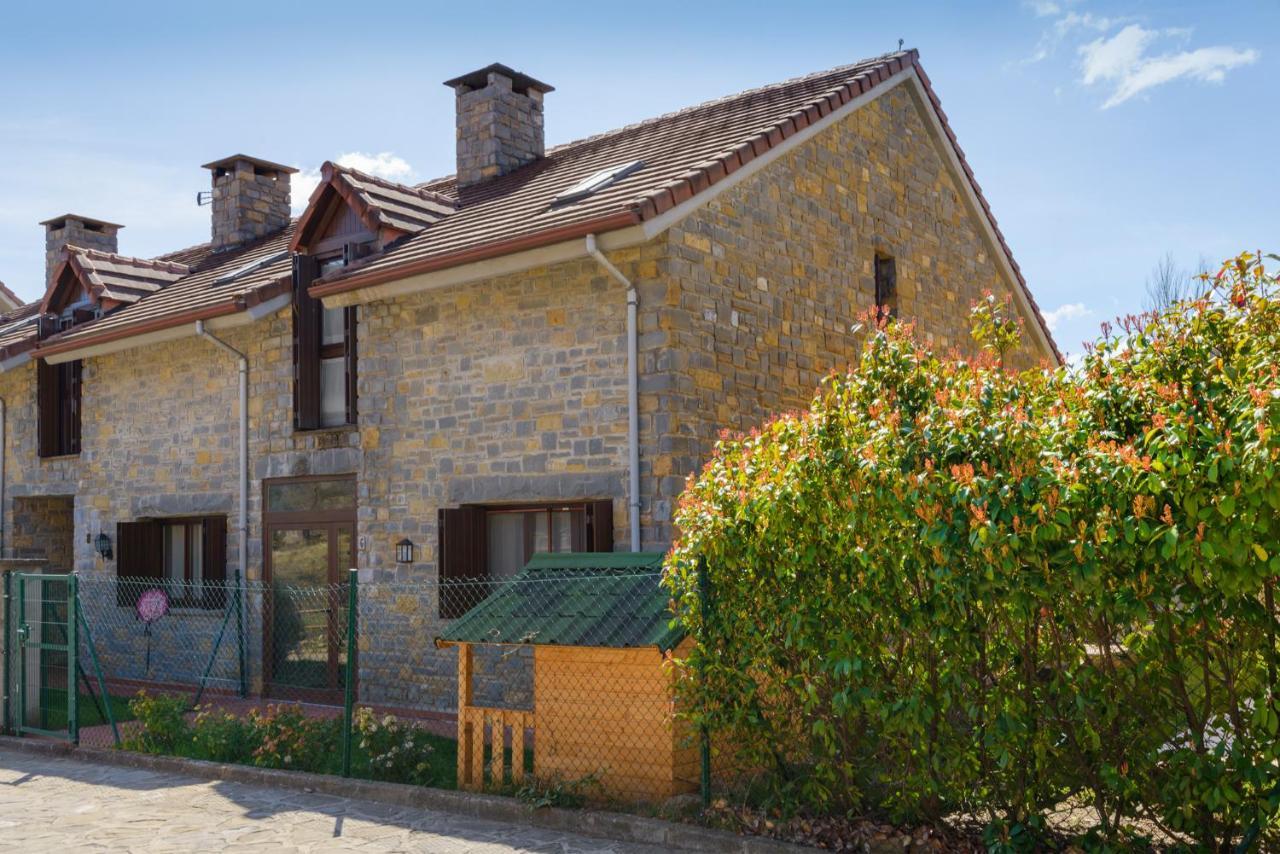 Casa Con Jardin En Hecho 빌라 외부 사진